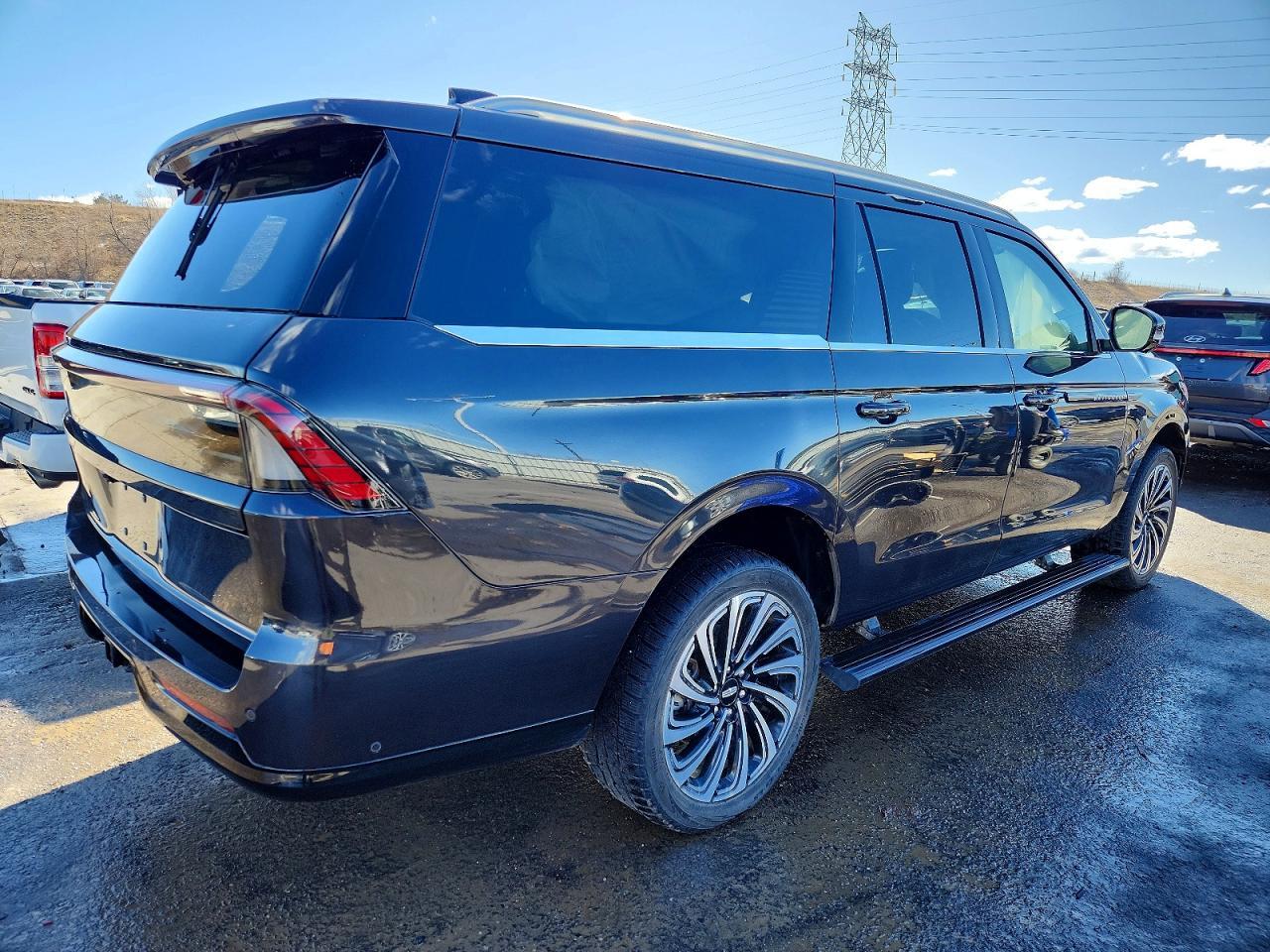 2025 Lincoln Navigator L Black Label - Фото 3