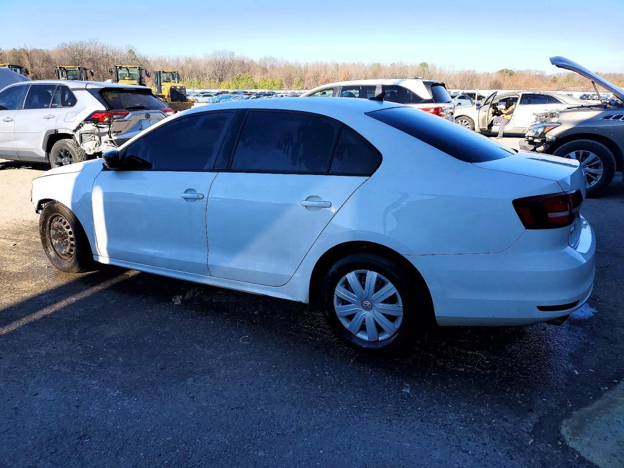 2016 Volkswagen Jetta S - Фото 2