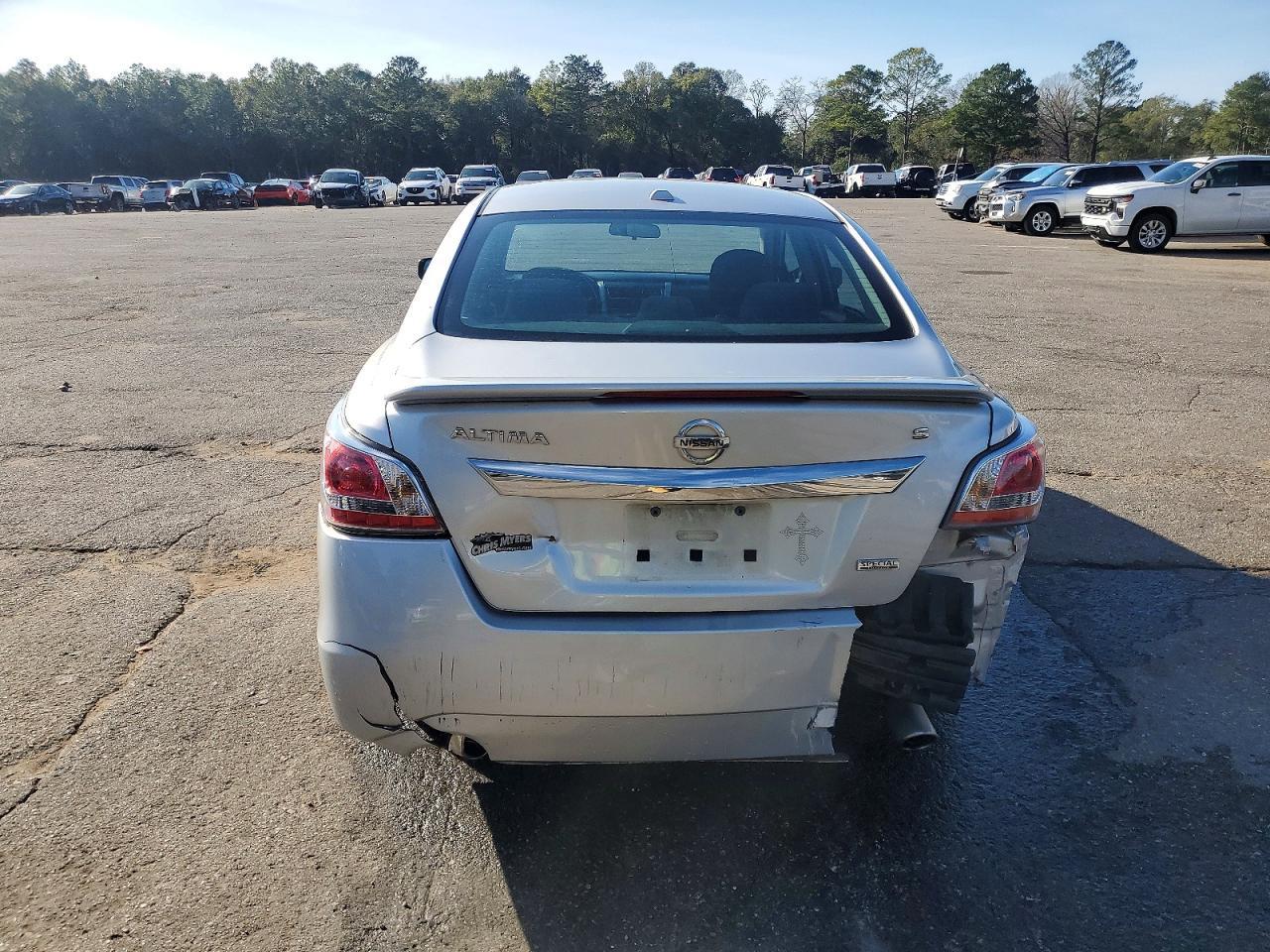 2015 Nissan Altima 2.5 S - Image 6