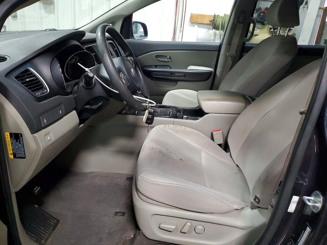 2016 Kia Sedona Lx - Фото 7