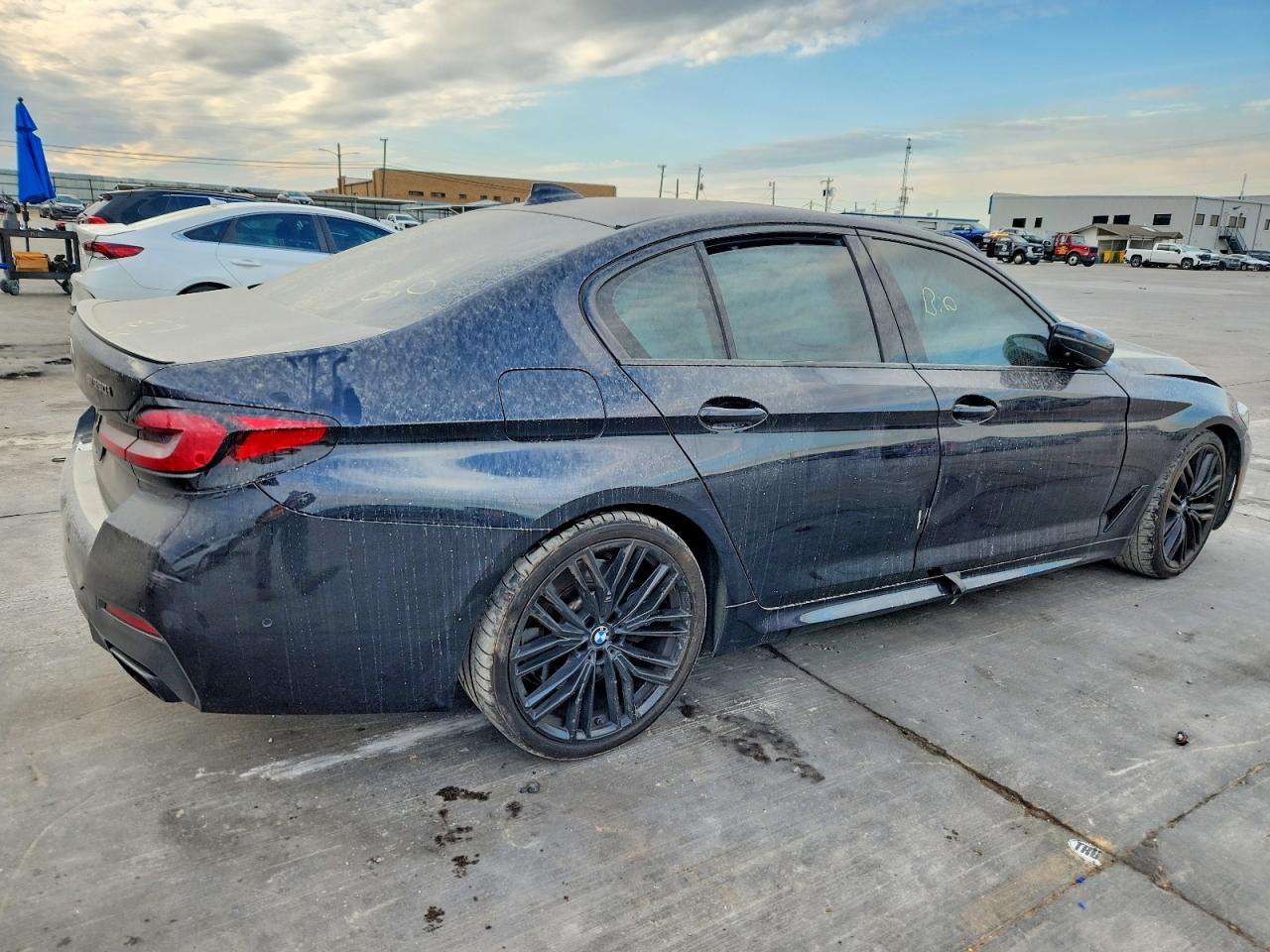 2022 BMW M550Xi - Image 3