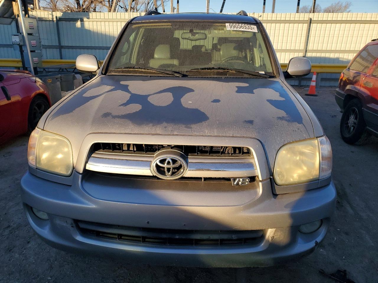 2005 Toyota Sequoia - Image 5