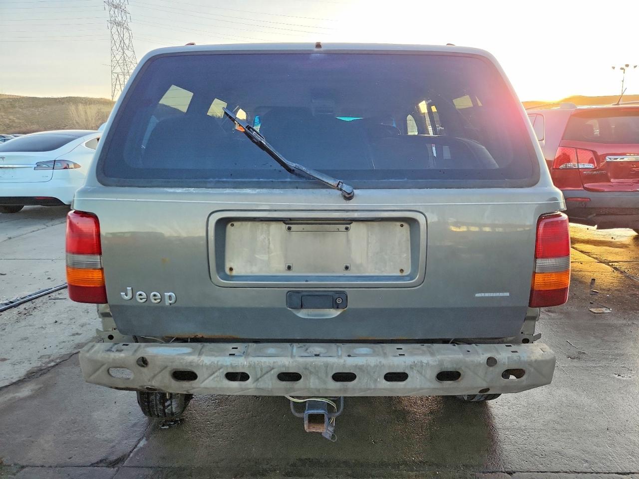 1995 Jeep Grand Cherokee Laredo - Image 6