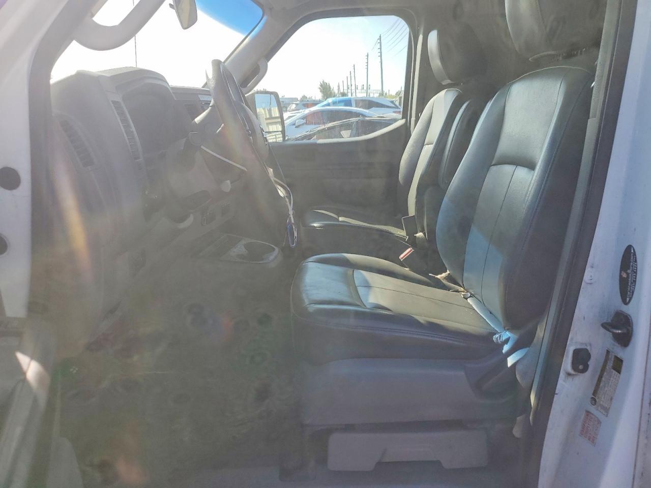 2012 Nissan Nv 2500 Utility / Service Van - Image 7
