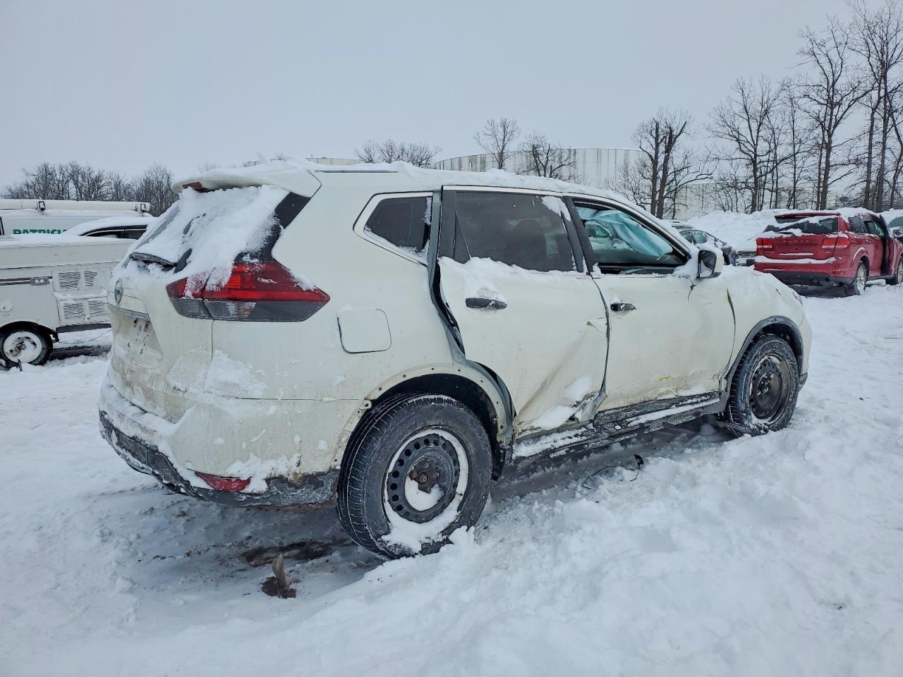 2018 Nissan Rogue S - Фото 3