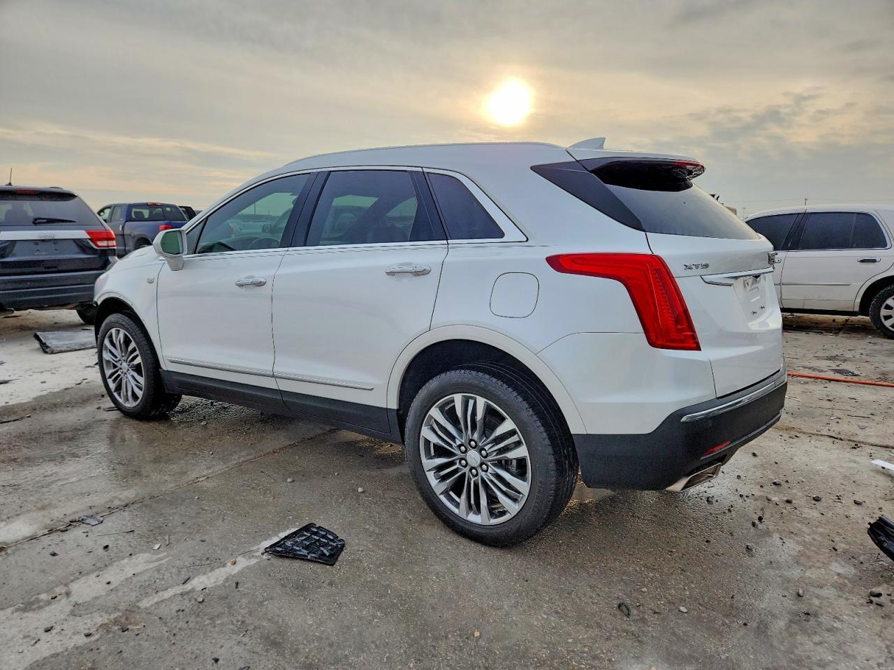 2019 Cadillac Xt5 Luxury - Фото 2
