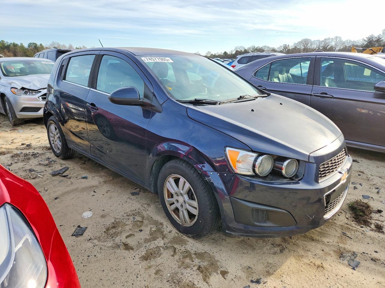 2016 Chevrolet Sonic Lt - Фото 4