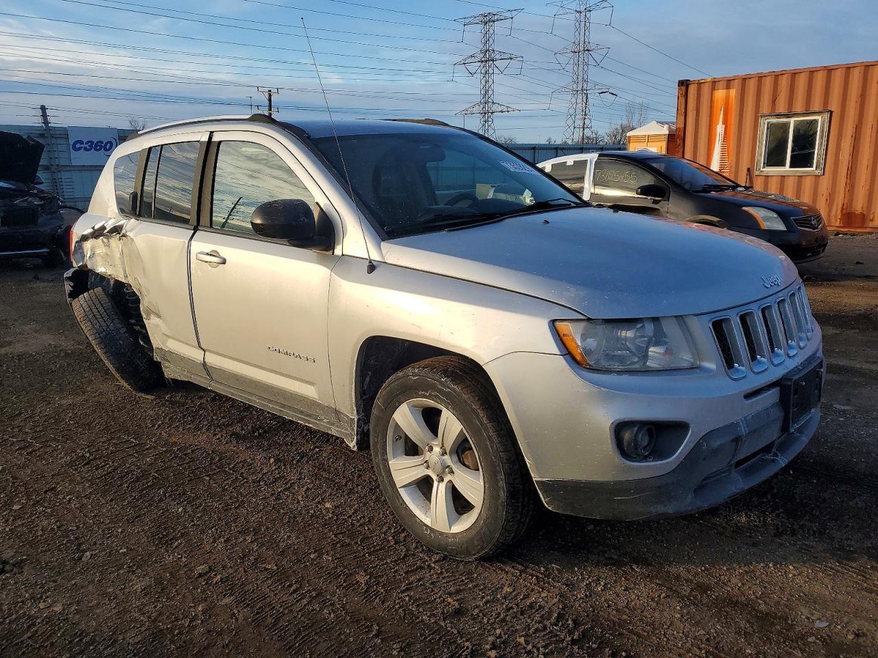2012 Jeep Compass Latitude - Фото 4