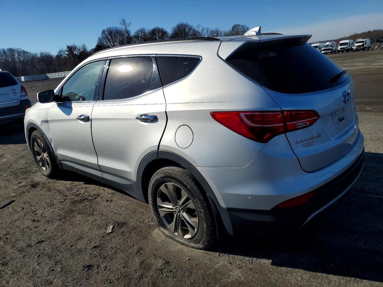 2014 Hyundai Santa Fe Sport 2.4L - Фото 2