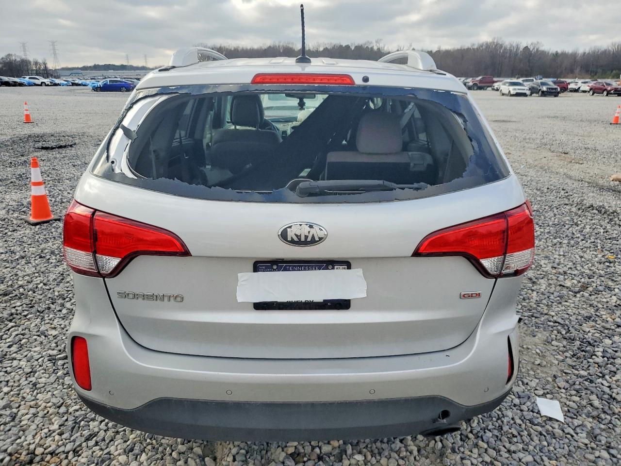 2015 Kia Sorento Lx - Image 6