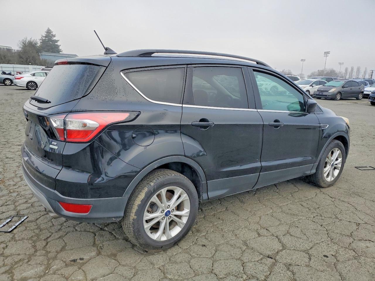 2018 Ford Escape Se - Фото 3