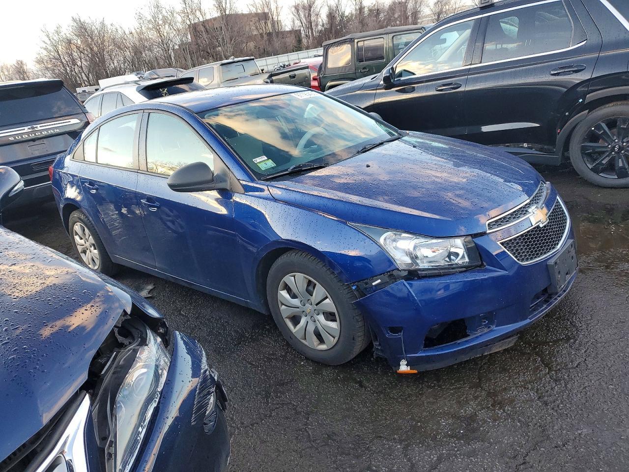 2013 Chevrolet Cruze Ls - Image 4