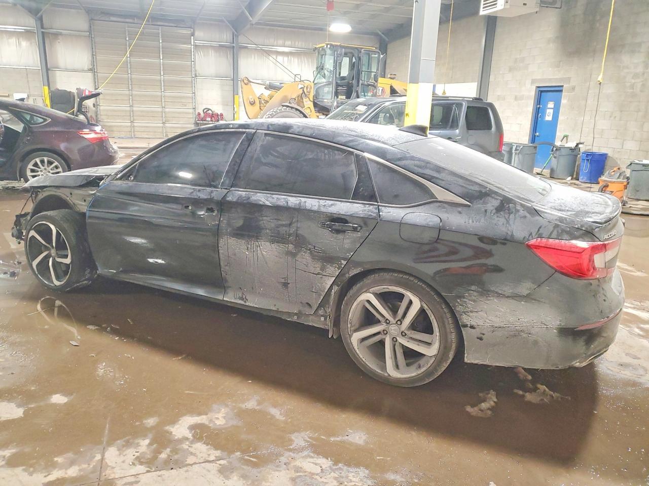 2020 Honda Accord Sport - Фото 2