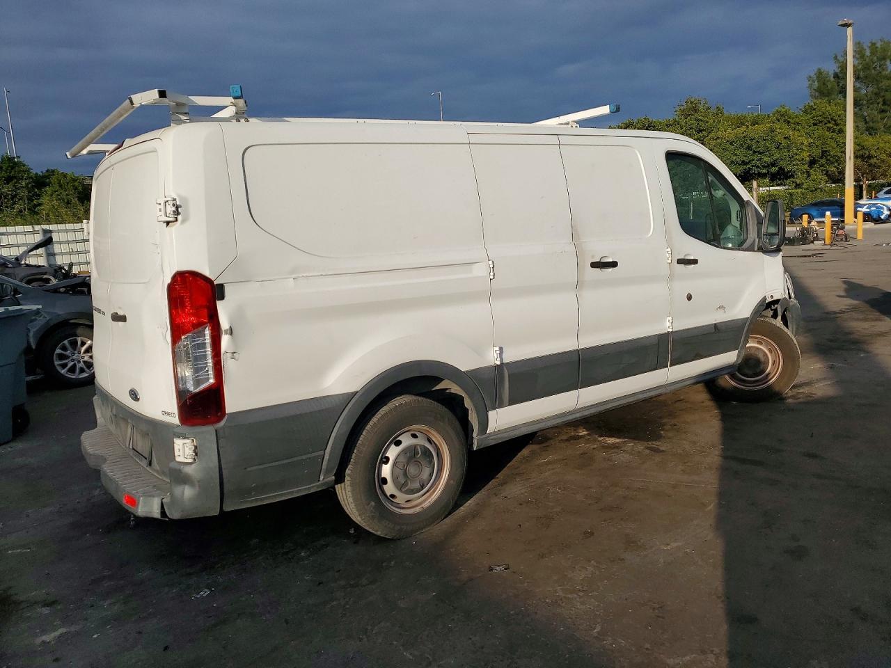 2016 Ford Transit T-150 - Image 3