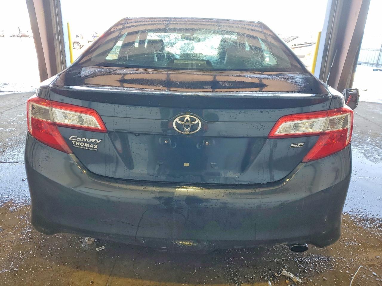 2014 Toyota Camry L - Фото 6
