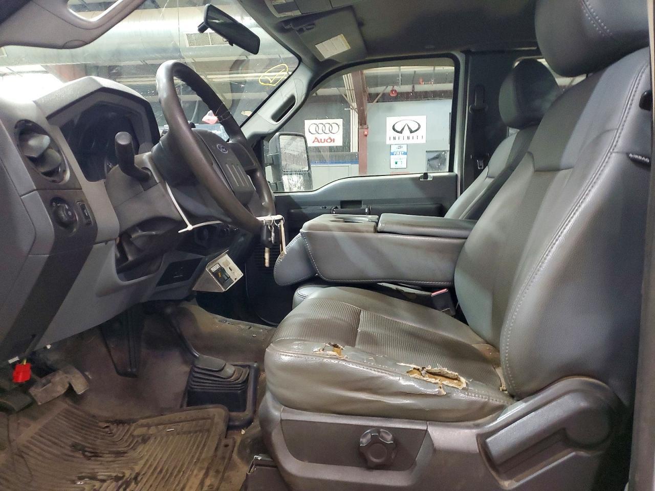 2011 Ford F350 Super Duty - Image 7