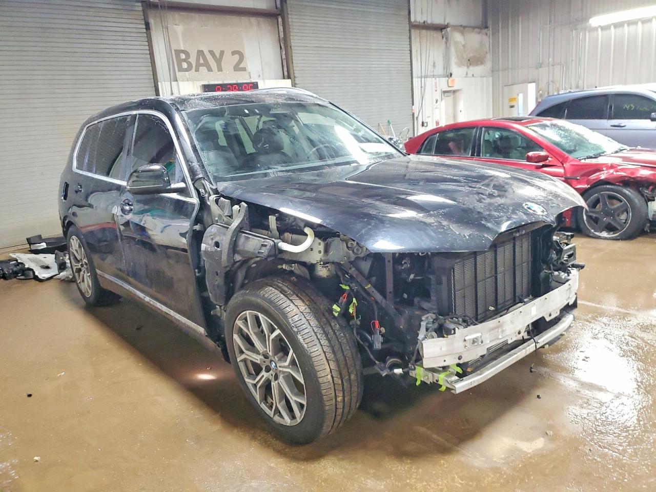 2025 BMW X7 xDrive40I - Фото 4
