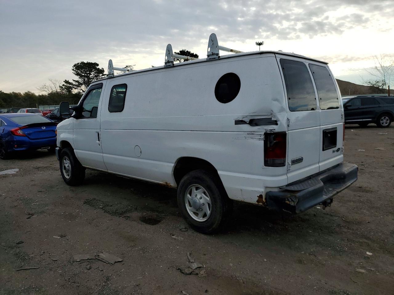 2010 Ford Econoline E250 Van - Image 2