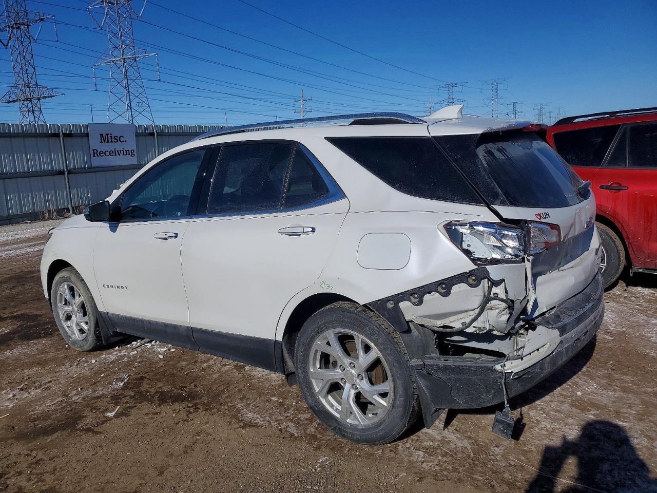 2020 Chevrolet Equinox Premier - Image 2