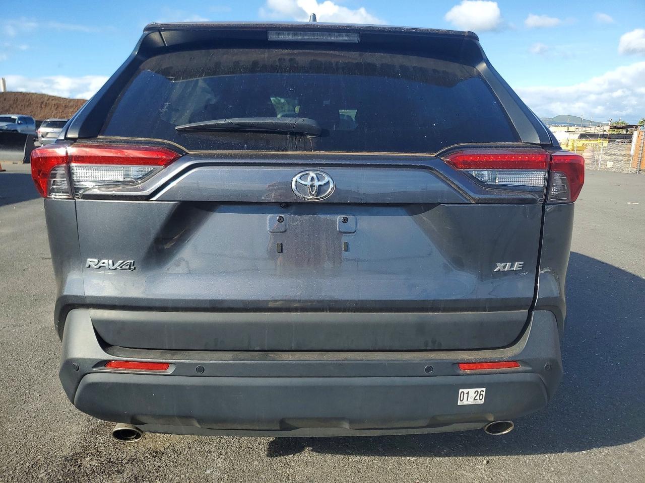 2024 Toyota Rav4 Xle Premium - Image 6