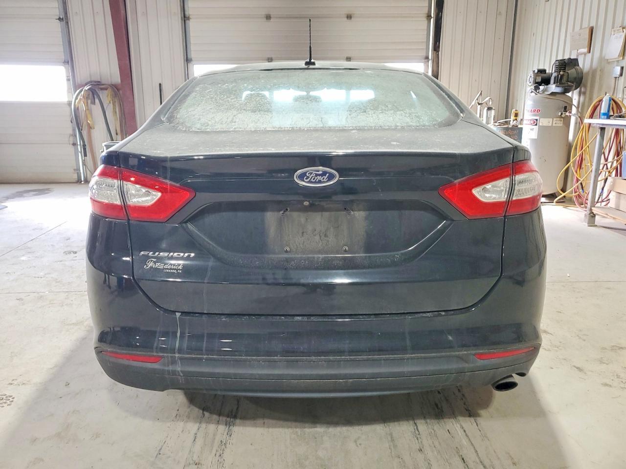 2016 Ford Fusion S - Фото 6