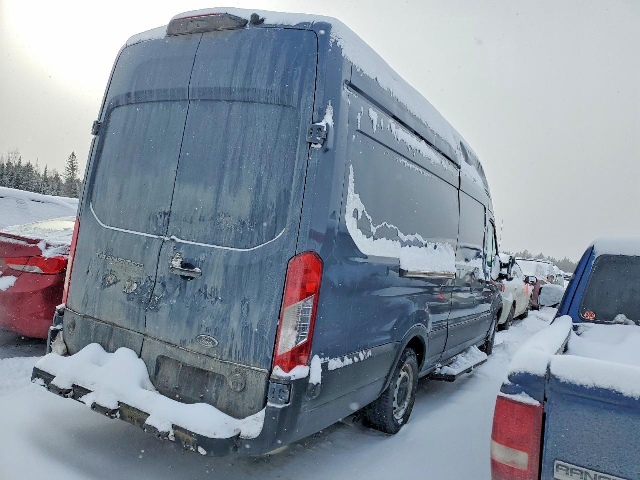2021 Ford Transit T-250 - Фото 3