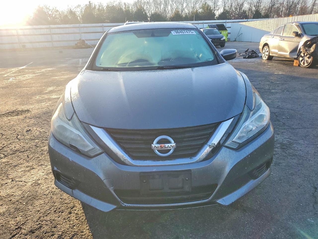 2017 Niss Altima 2.5 - Фото 5