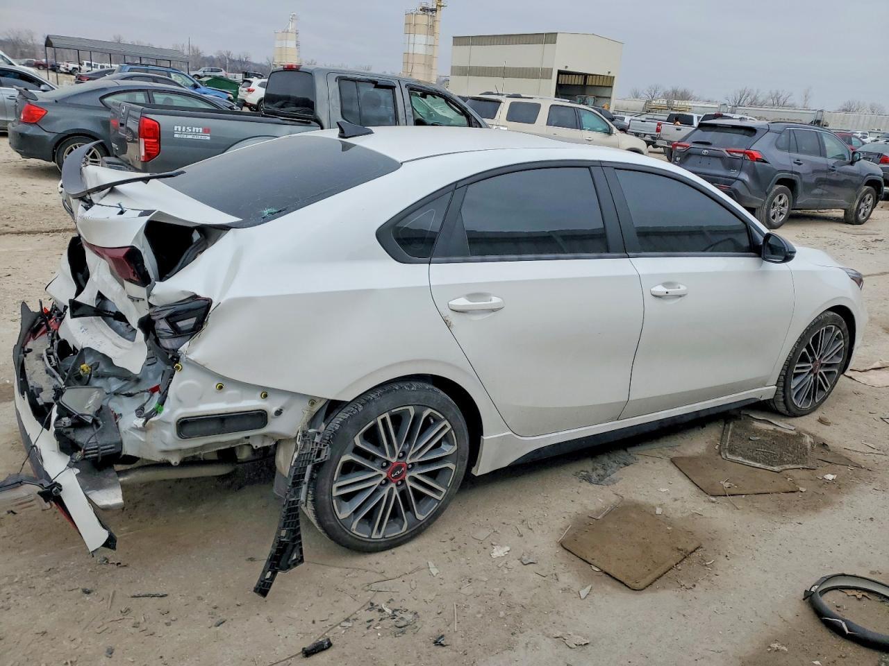 2024 Kia Forte Gt - Фото 3