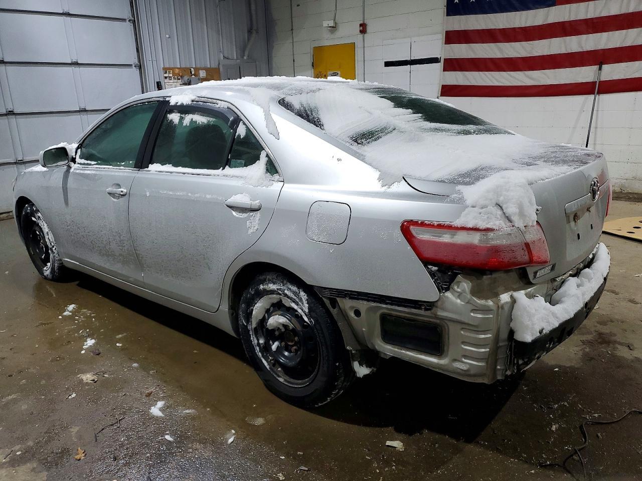 2009 Toyota Camry Base - Фото 2