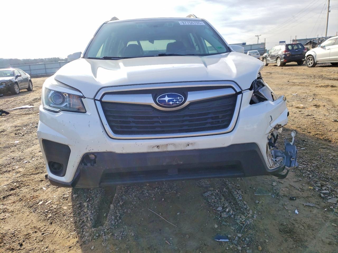 2020 Subaru Forester Premium - Фото 5