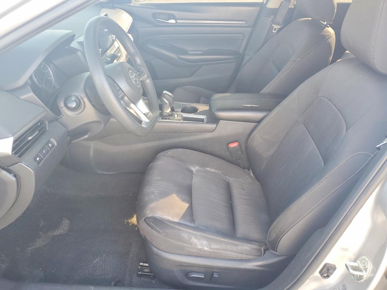 2020 Nissan Altima S - Фото 7