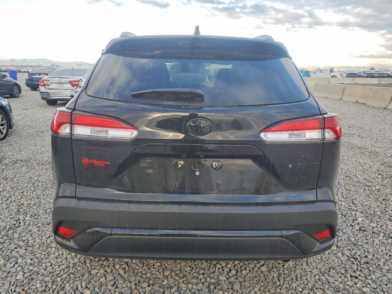2025 Toyota Corolla Cross Se - Image 6