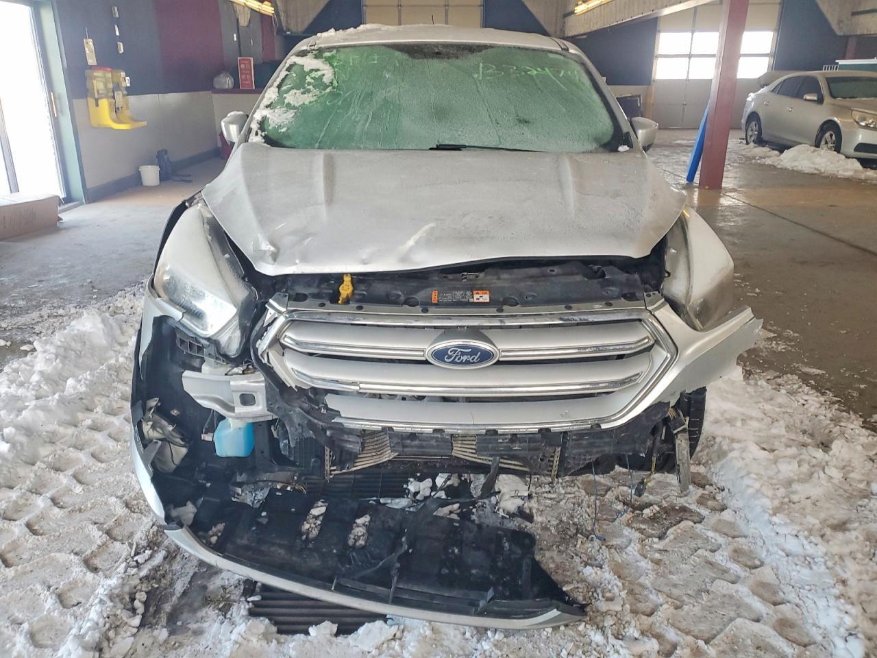 2019 Ford Escape Se - Фото 5