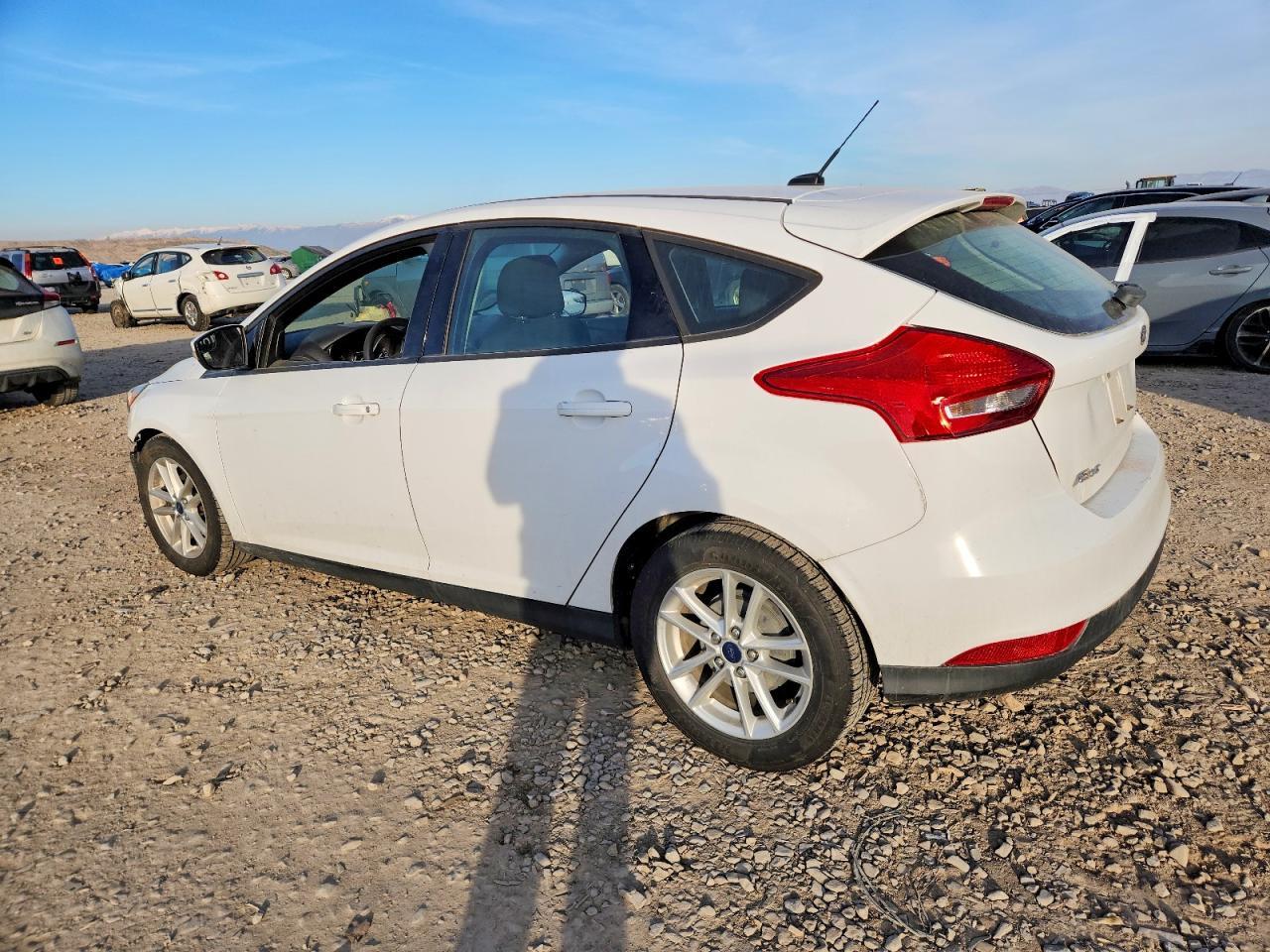 2017 Ford Focus Se - Image 2