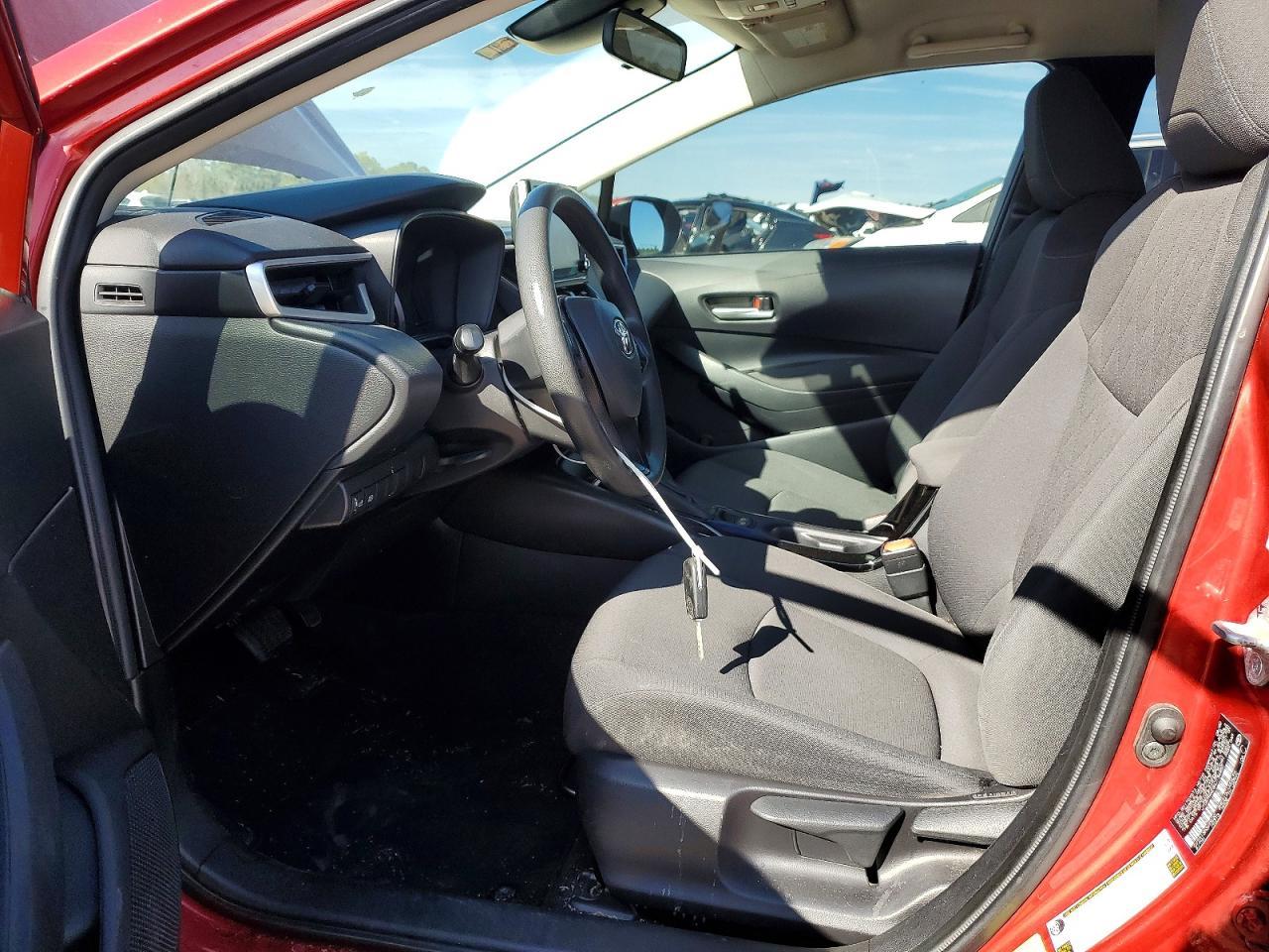 2021 Toyota Corolla Le - Фото 7