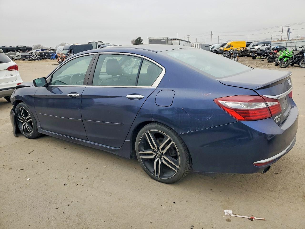 2017 Honda Accord Sport - Image 2