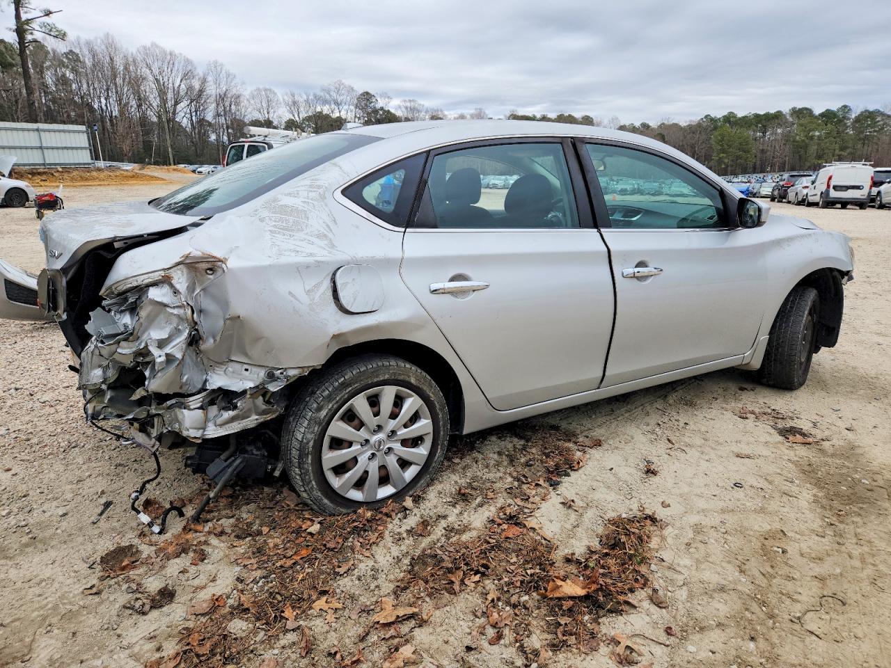 2016 Nissan Sentra S - Фото 3