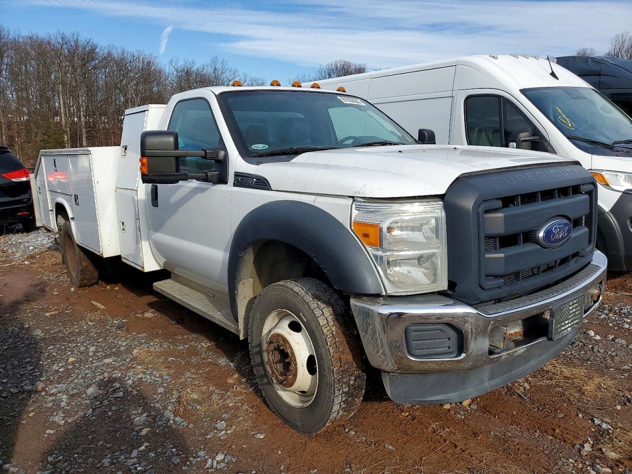 2015 Ford F550 Super Duty - Image 4