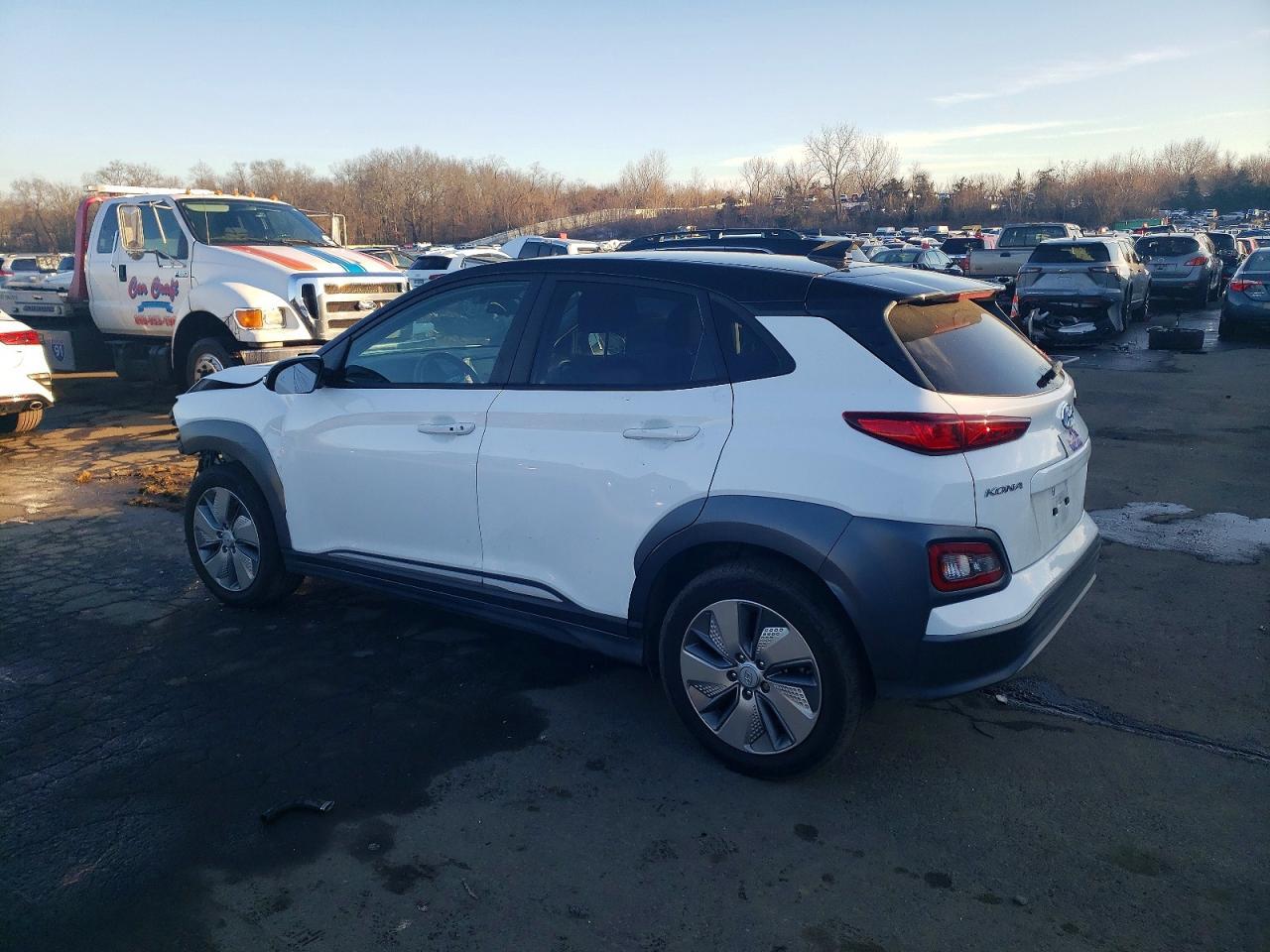 2021 Hyundai Kona Sel - Фото 2