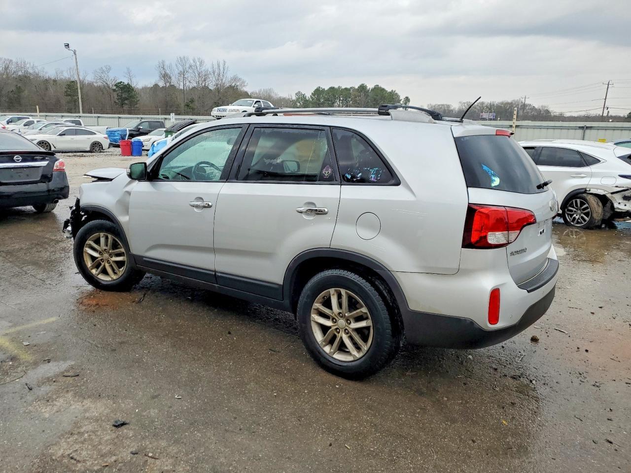 2014 Kia Sorento Lx - Image 2