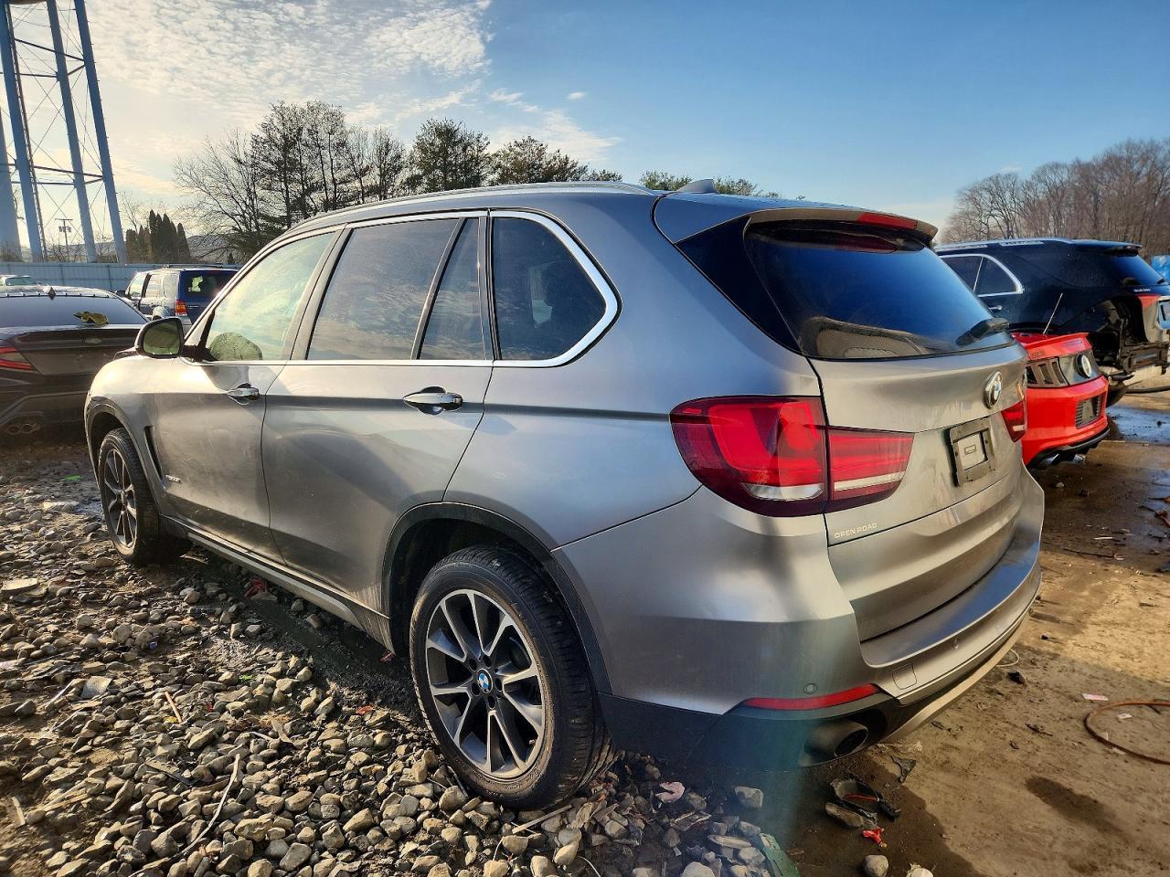 2017 BMW Motorrad X5 xDrive35I - Image 2