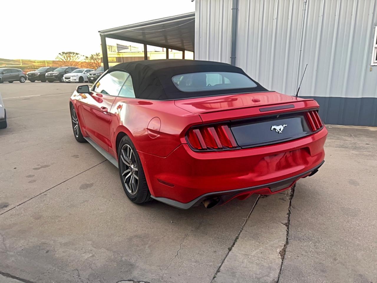 2017 Ford Mustang - Фото 3