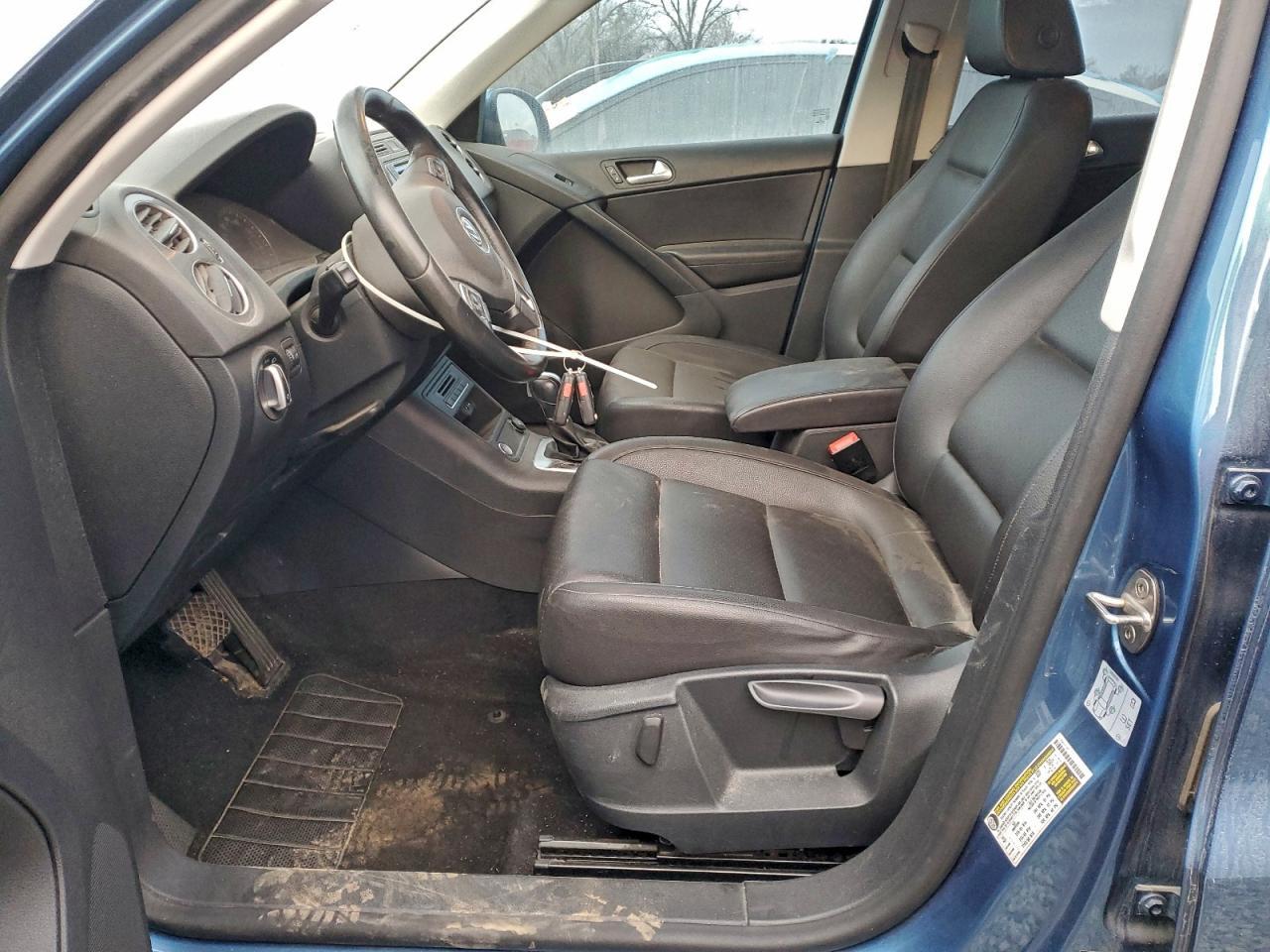 2017 Volkswagen Tiguan S - Image 7