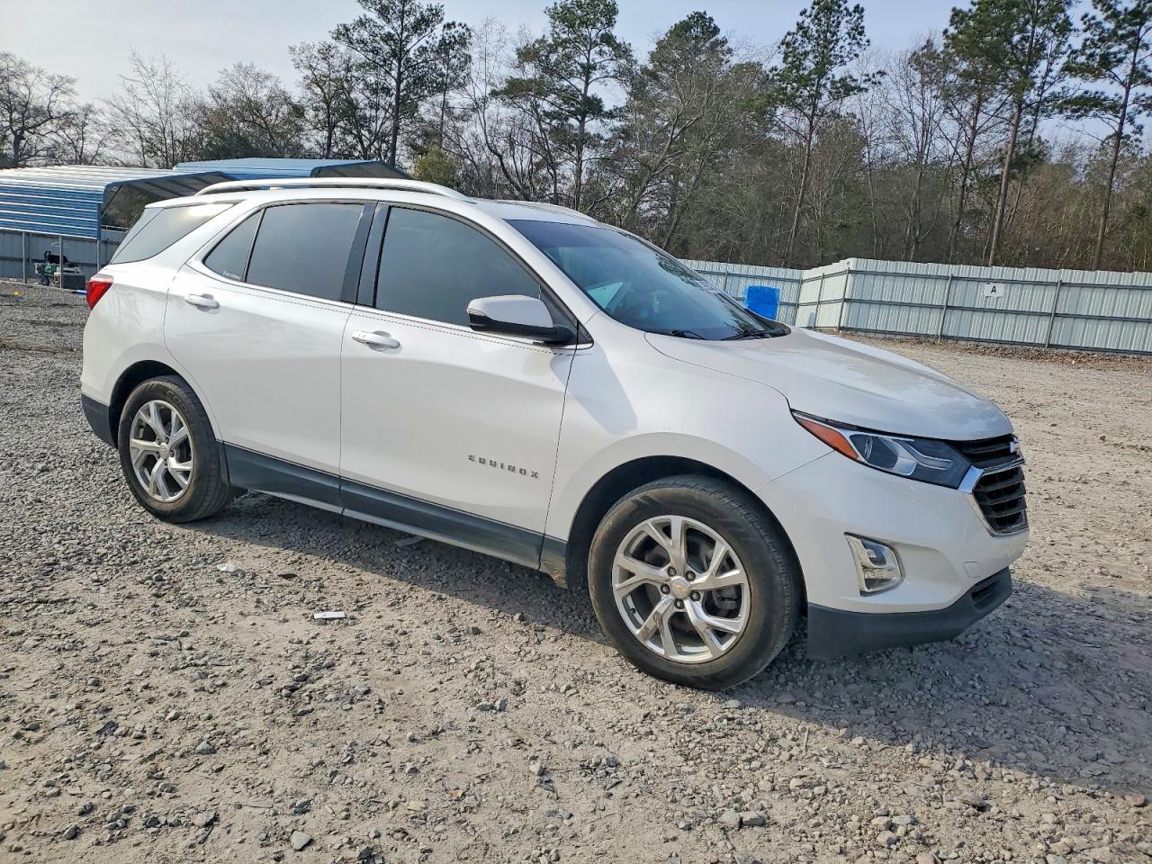 2019 Chevrolet Equinox Lt - Image 4