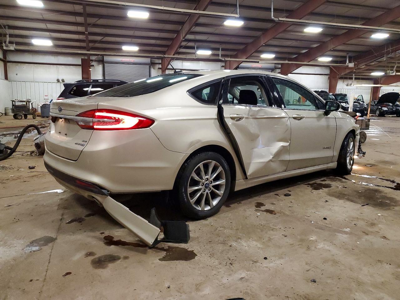 2017 Ford Fusion Se Hybrid - Image 3