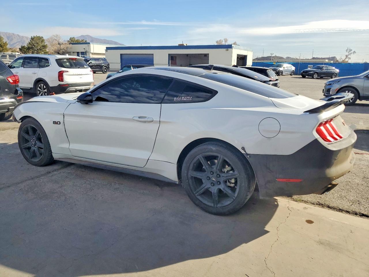 2020 Ford Mustang Gt - Фото 2