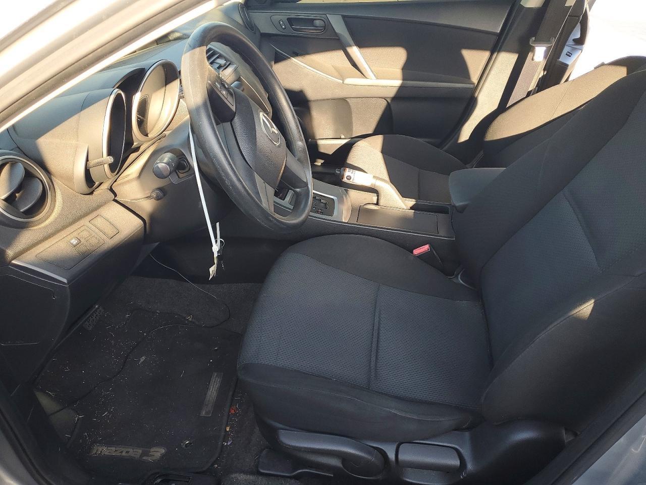 2011 Mazda 3 I - Image 7