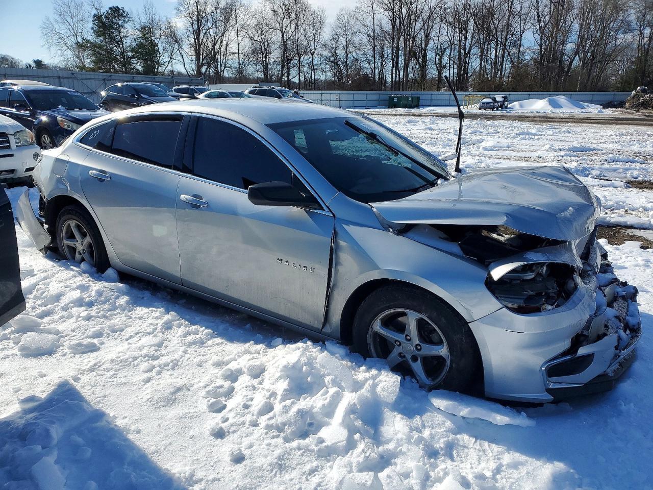 2016 Chevrolet Malibu Ls - Фото 4
