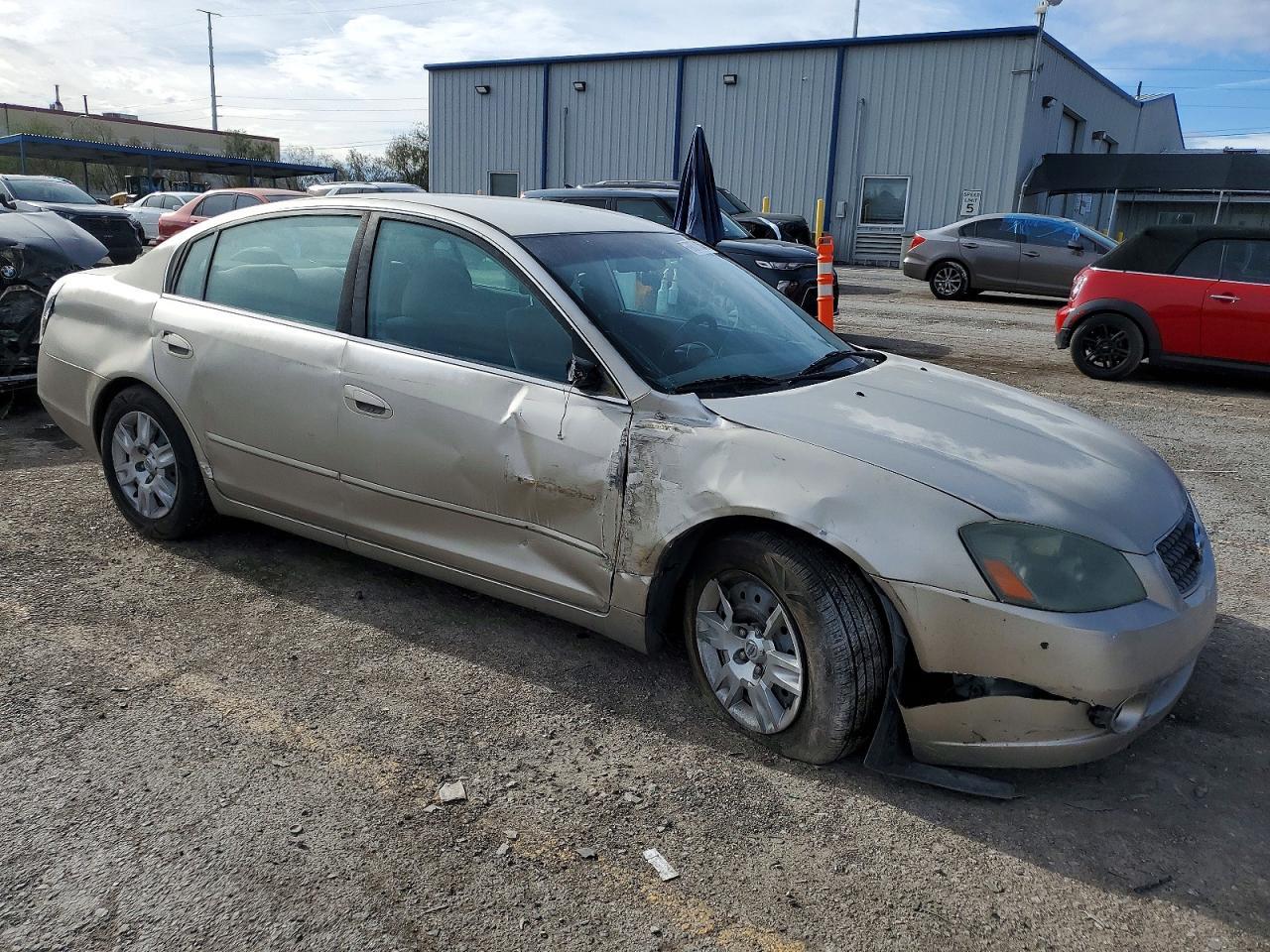 2006 Niss Altima S - Image 4