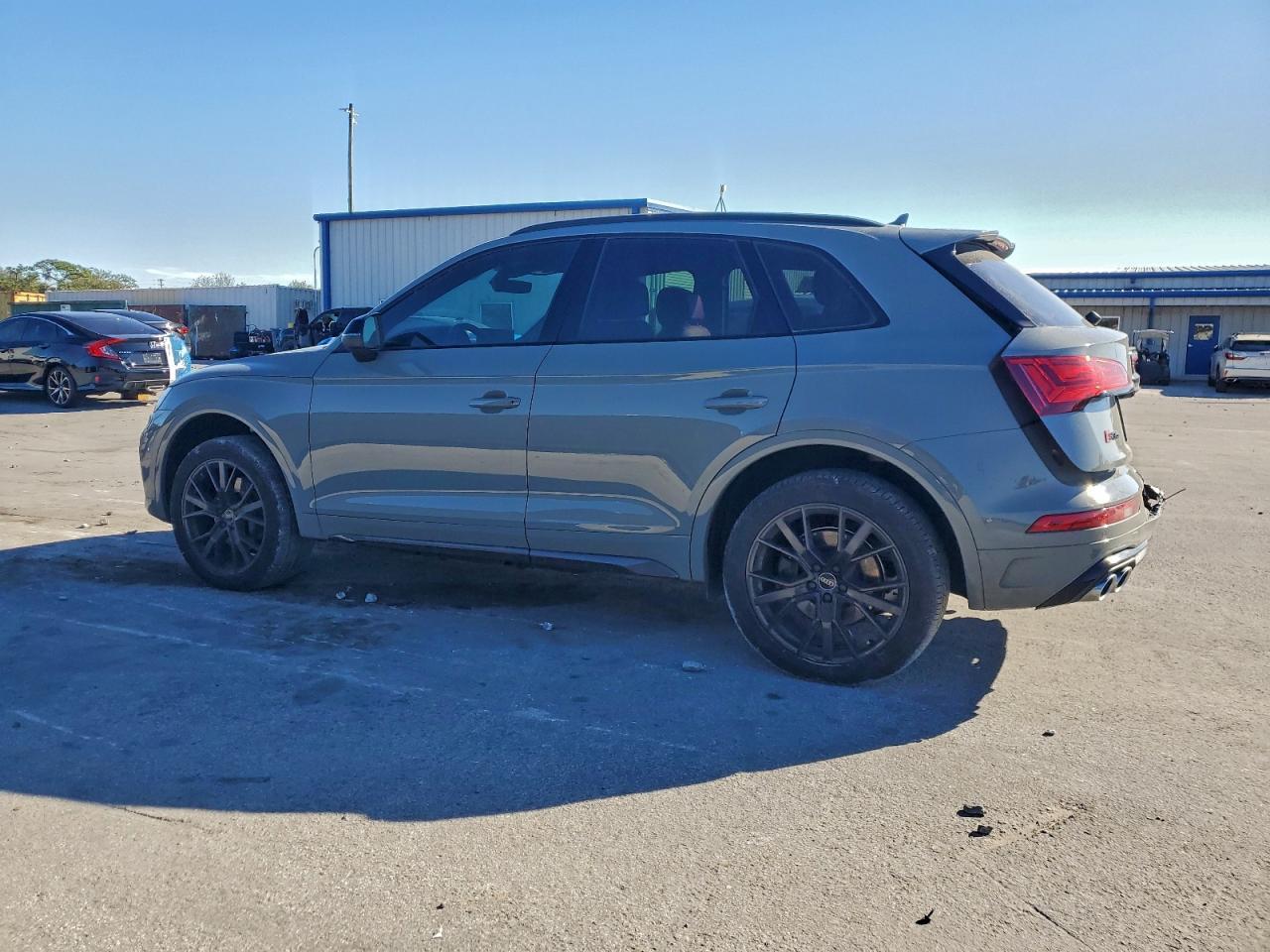 2021 Audi Sq5 Premium Plus - Фото 2